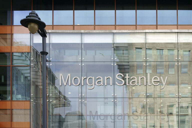 Morgan Stanley запускает MSBT — первый спотовый биткоин-ETF от крупного американского банка. С комиссией 0,14% он ниже, чем у BlackRock и Grayscale.